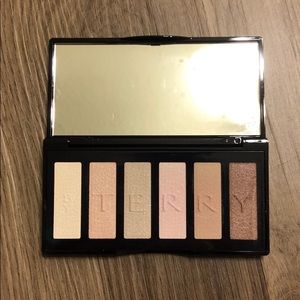 By terry eyeshadow palette- Techno Aura